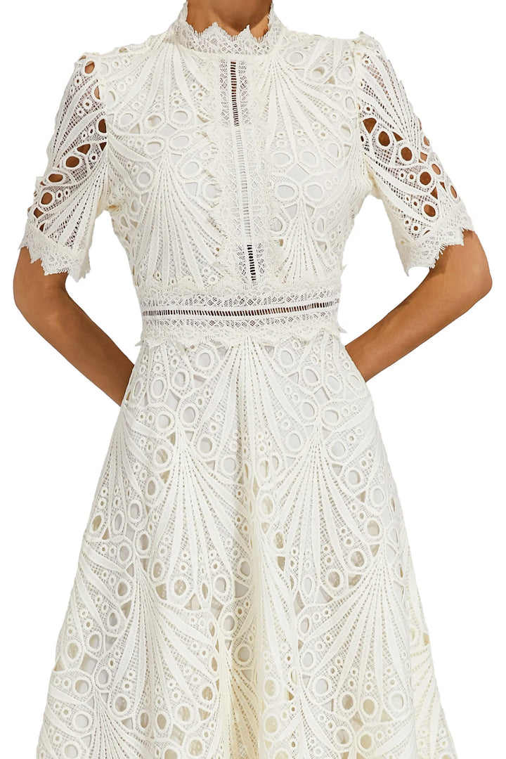 Bonnie | Women’s Chic Lace Midi Dress