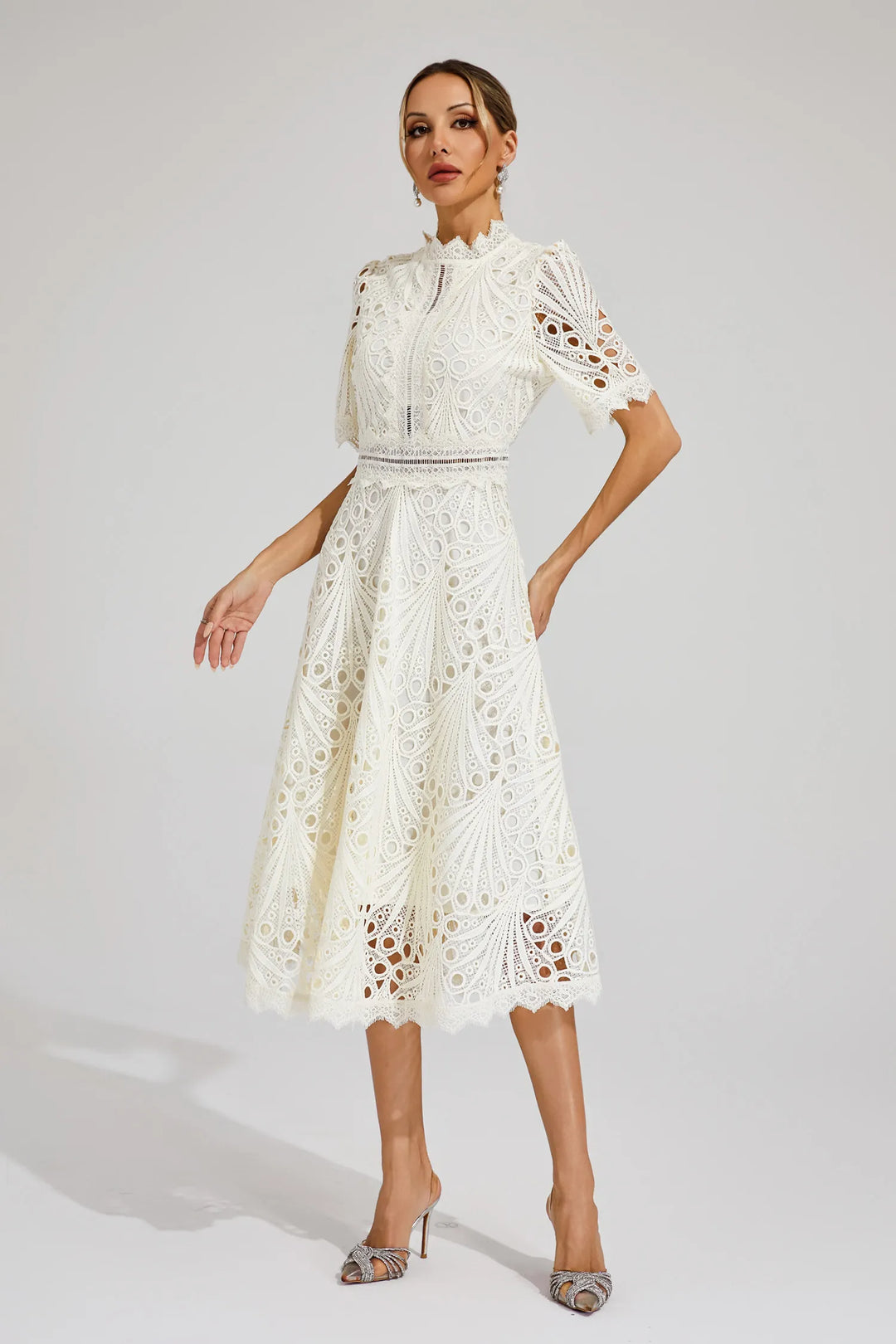 Bonnie | Women’s Chic Lace Midi Dress
