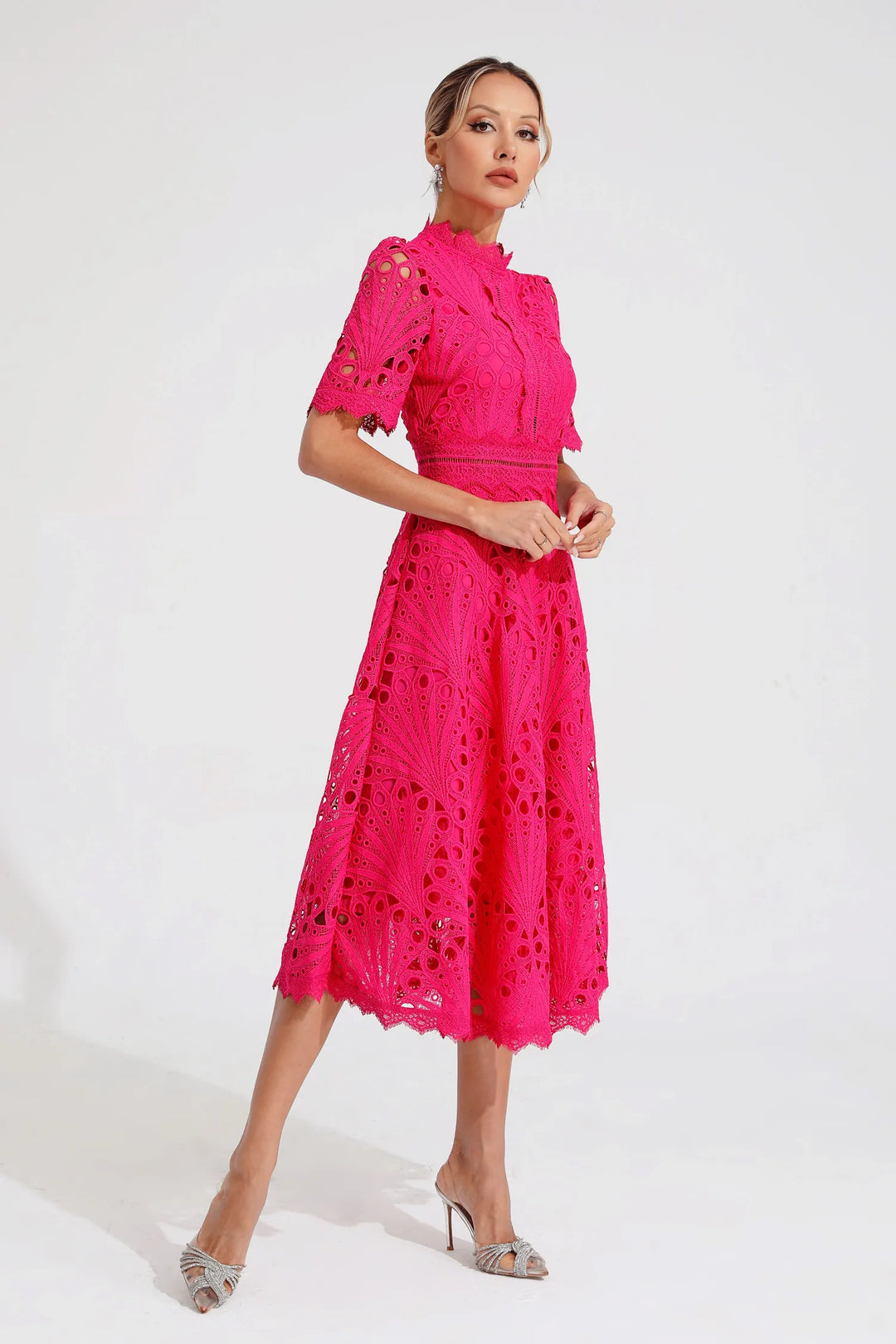 Bonnie | Women’s Chic Lace Midi Dress