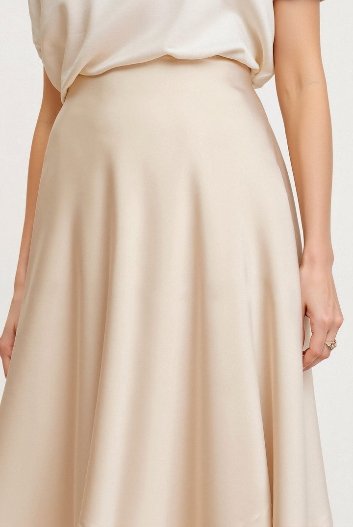 Mia | Women’s High Waist Maxi Skirt Silhouette