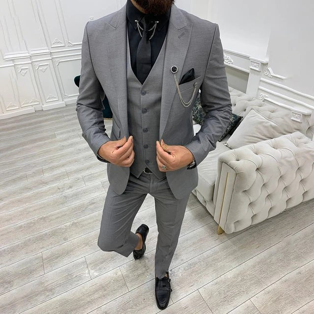 Men's Notch Lapel Single-Breasted Three-Piece Formal Suit - Gray