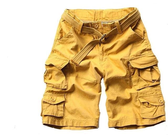 Men's Relaxed-Fit Camouflage Cargo Shorts with Belt - Gelb