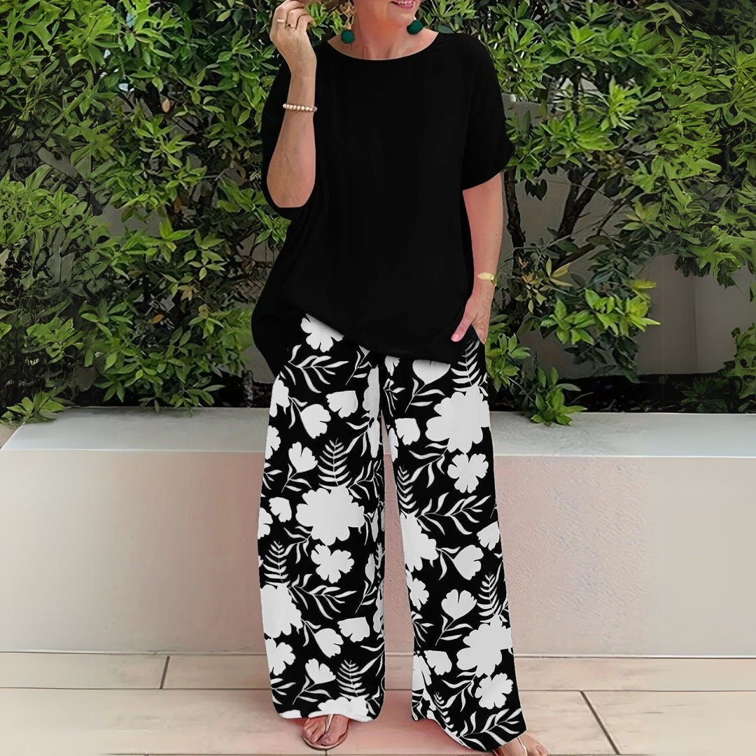 Plus Size Two-Piece Set Floral Wide-Leg Trousers Relaxed Top - Carbon Black