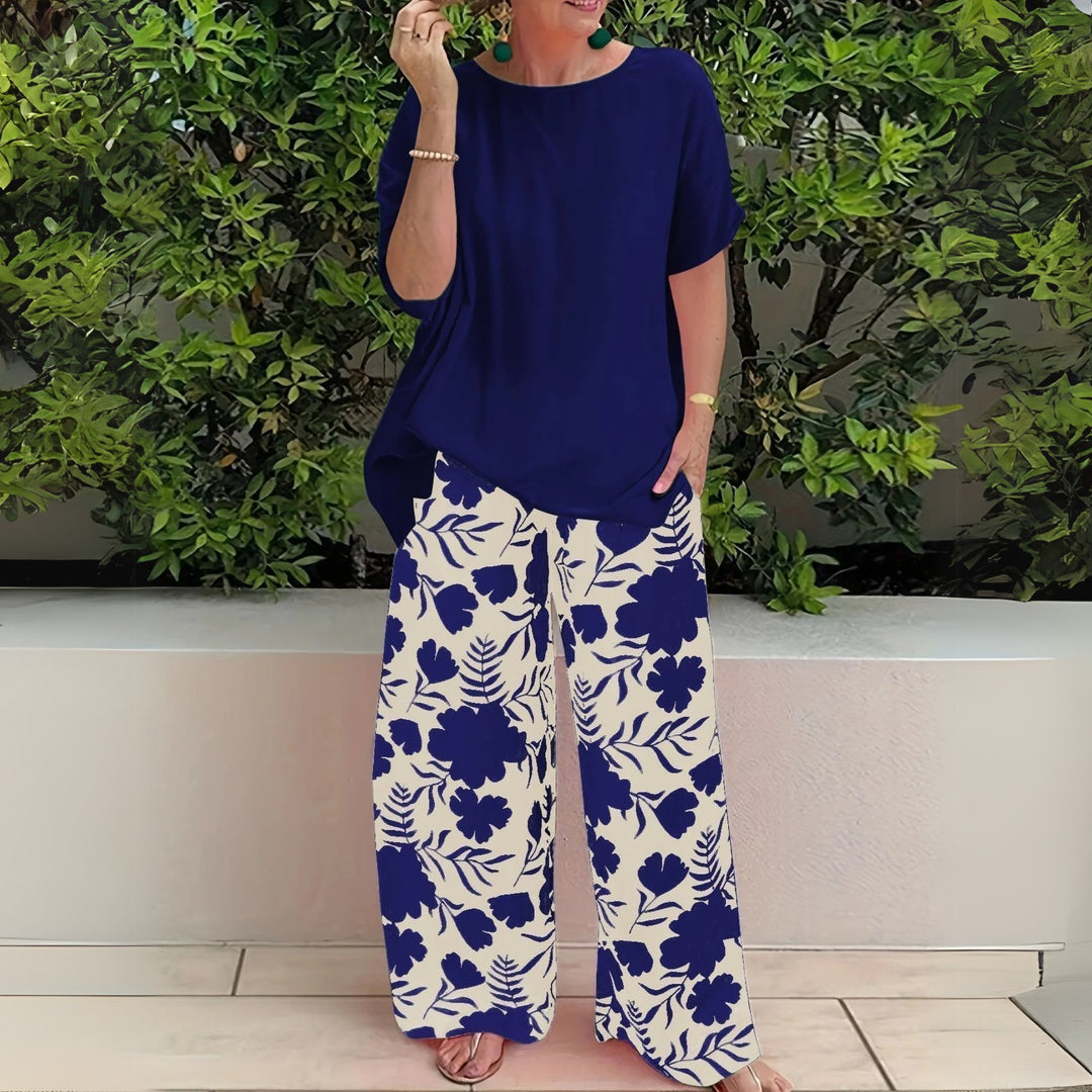 Plus Size Two-Piece Set Floral Wide-Leg Trousers Relaxed Top - Navy Blue