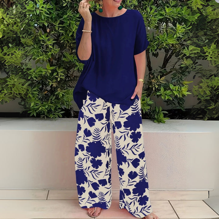 Plus Size Two-Piece Set Floral Wide-Leg Trousers Relaxed Top - Navy Blue
