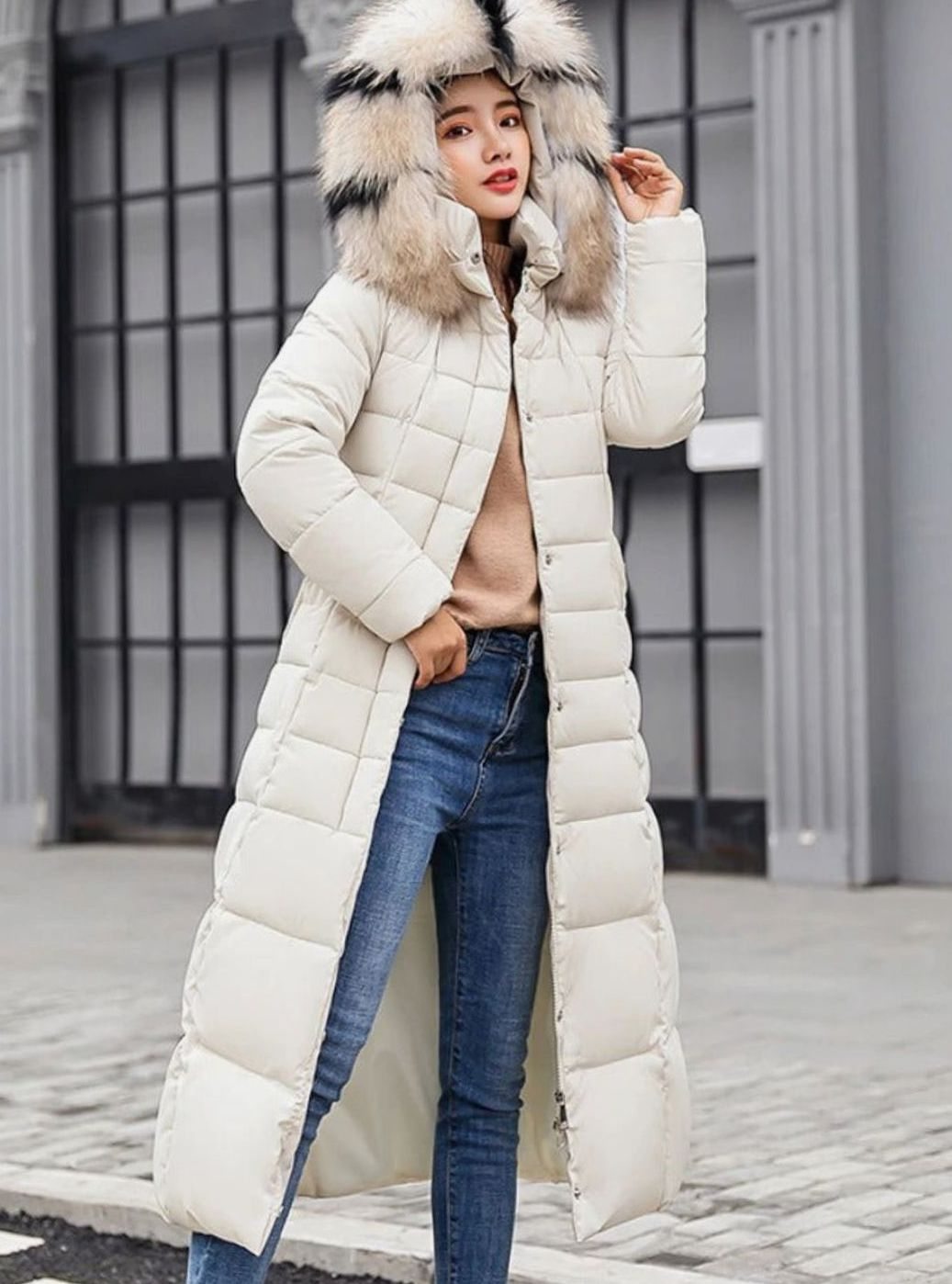 Women's Belted Long Hooded Quilted Puffer Coat - Off White