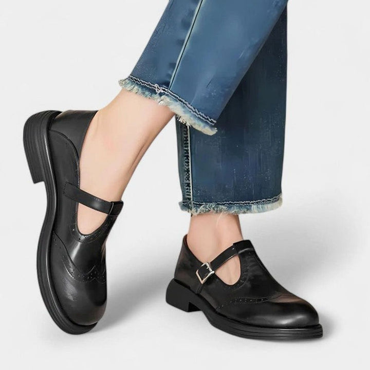 Women's Brogue Leather Buckle T-Strap Shoes Round Toe Flats - Black