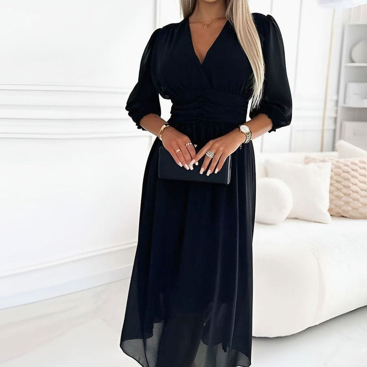 Women's Chiffon V-Neck Ruched Waist Flared Midi Dress - Black
