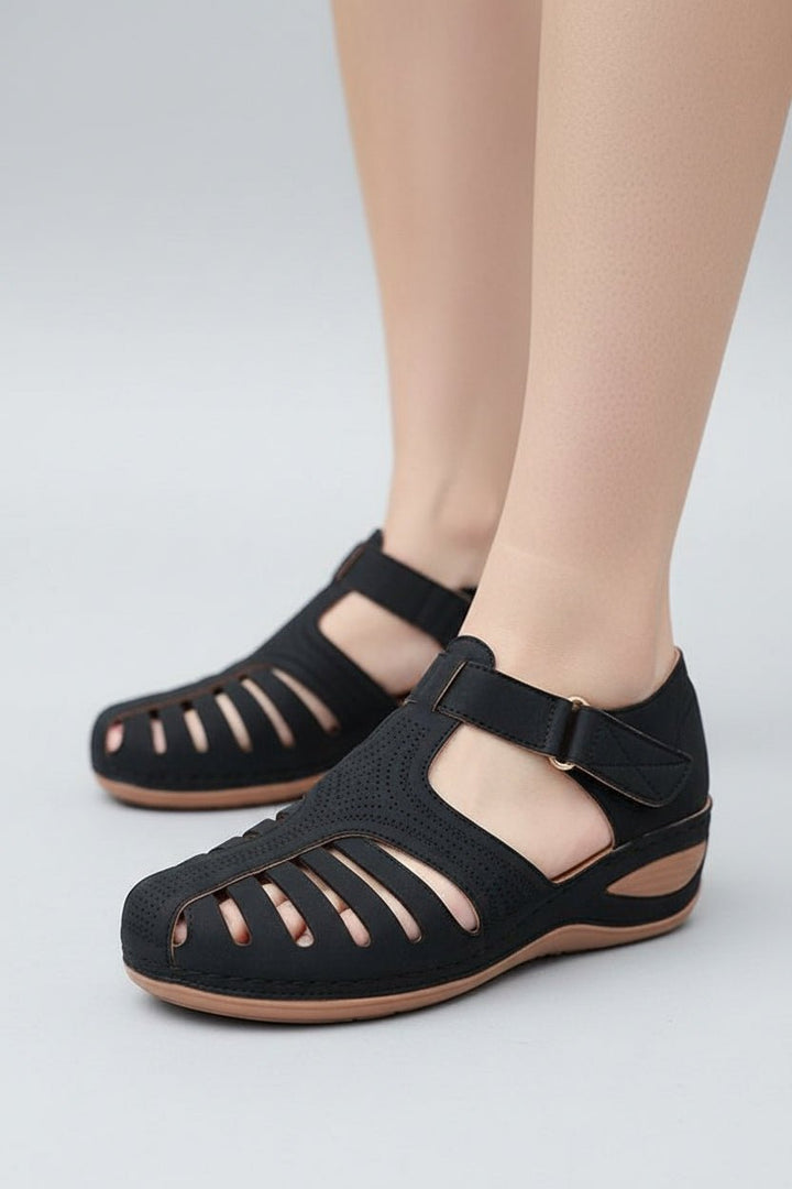 Women's Cushioned Closed-Toe Velcro Walking Sandals - Black