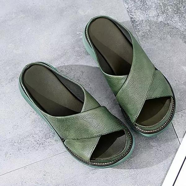 Women's Cushioned Cross-Strap Flat Sandals - Green