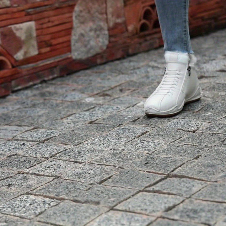 Women's Faux Fur-Lined Lace-Up Winter Ankle Boots