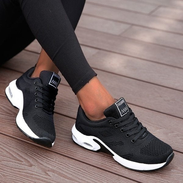 Women's Orthopedic Breathable Mesh Lace-Up Trainers - Zwart