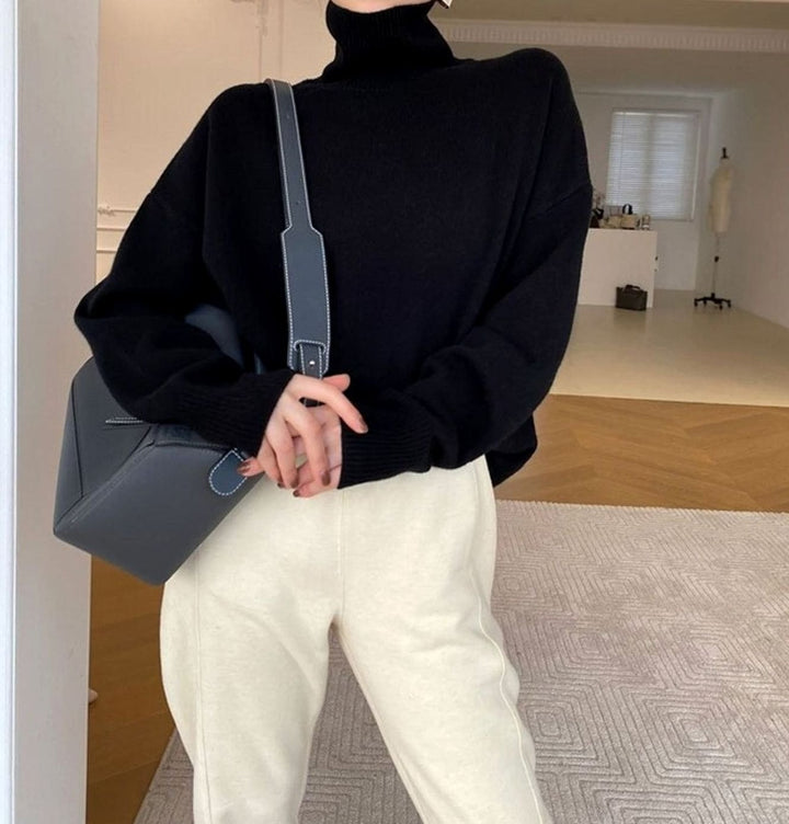 Women's Oversized Turtleneck Long-Sleeve Knit Jumper - Black