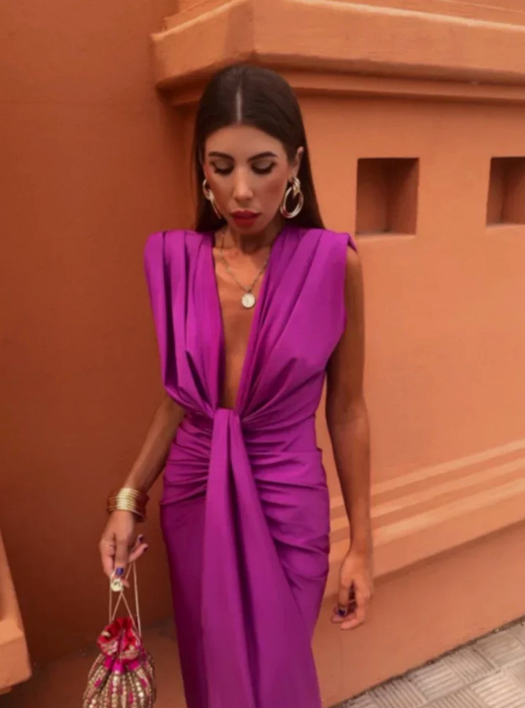 Women's Pleated Deep V-Neck Sleeveless Midi Dress - Fuchsia