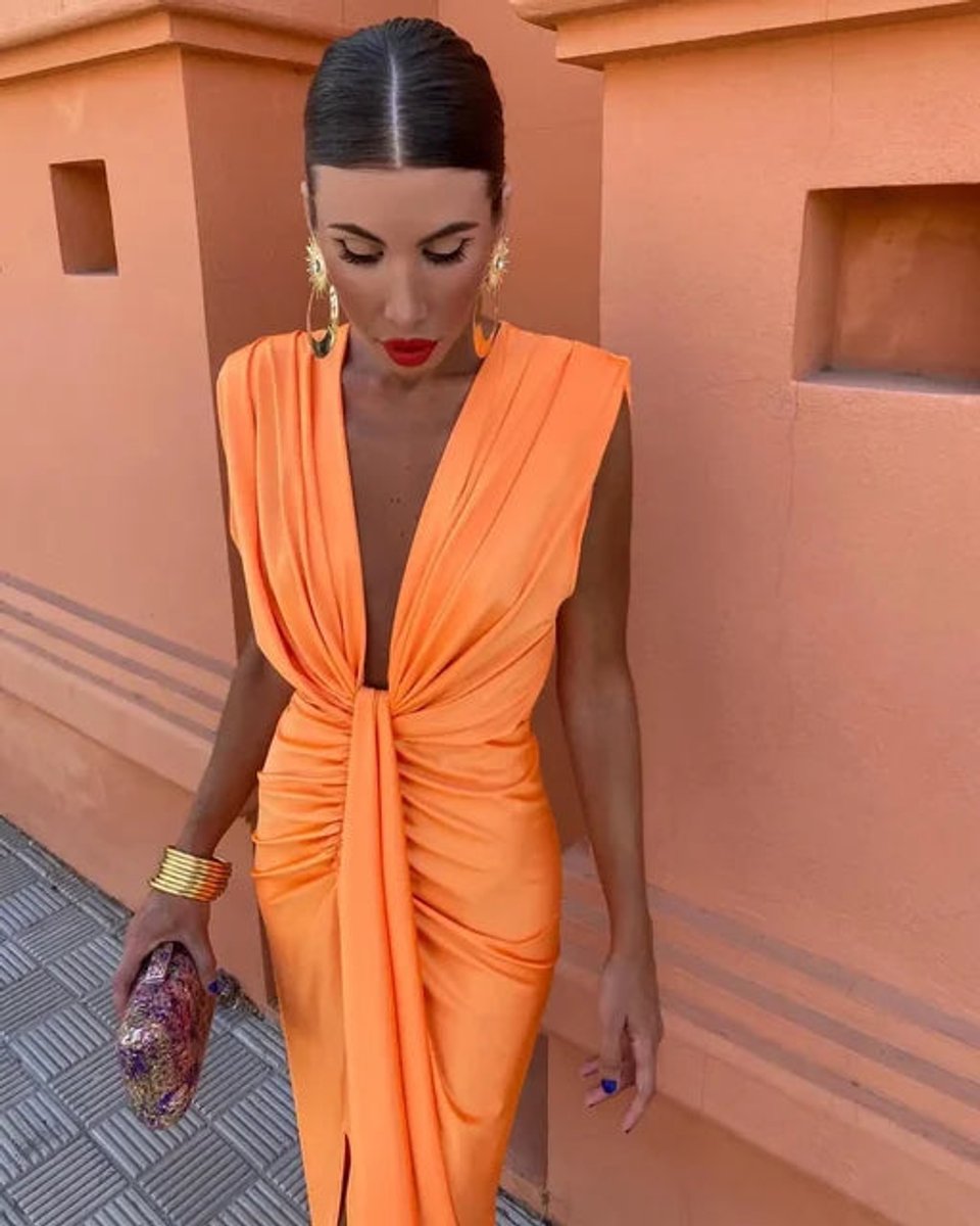 Women's Pleated Sleeveless Deep V-Neck Midi Dress