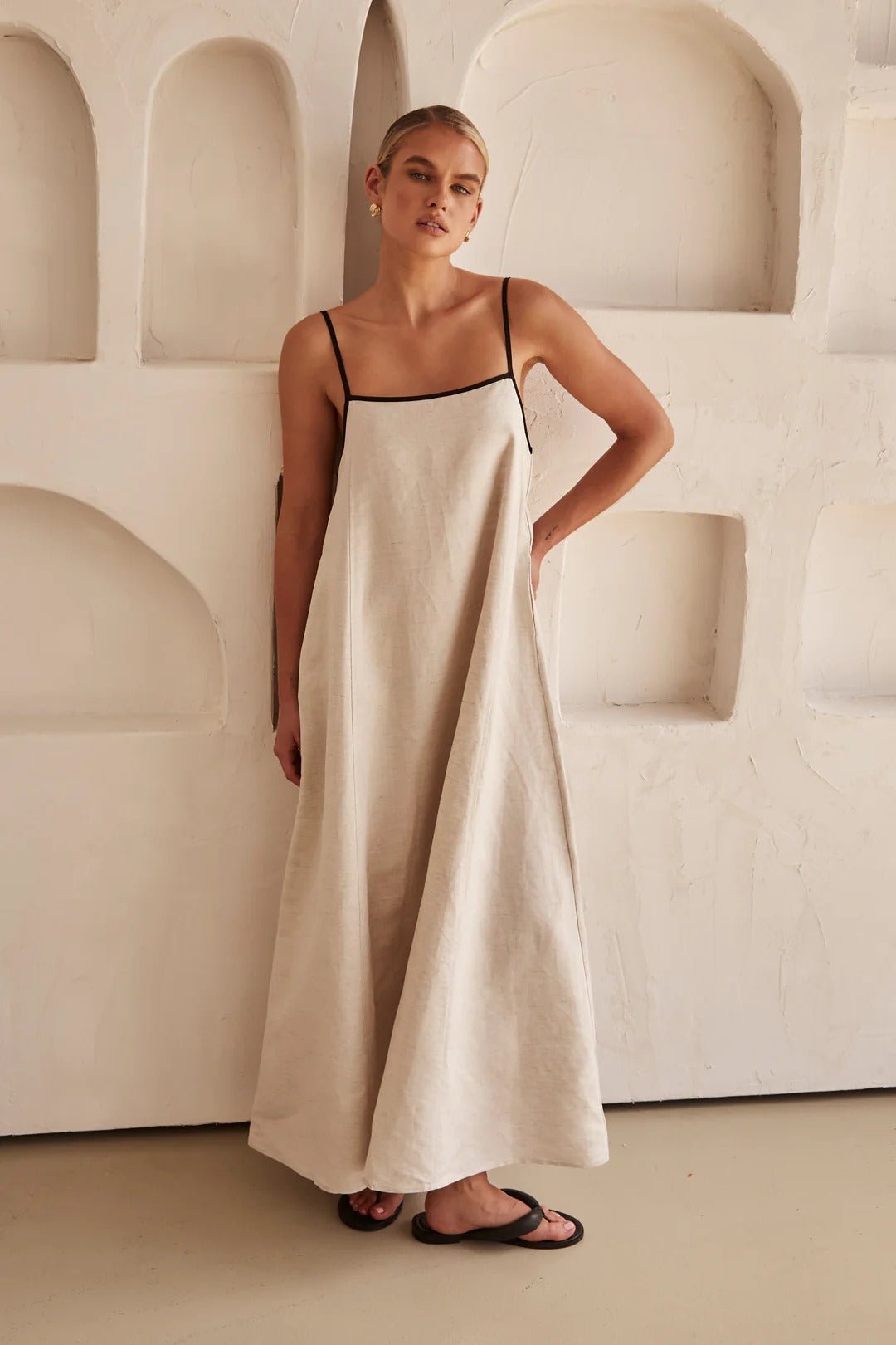Women's Relaxed-Fit Linen Maxi Dress with Adjustable Straps