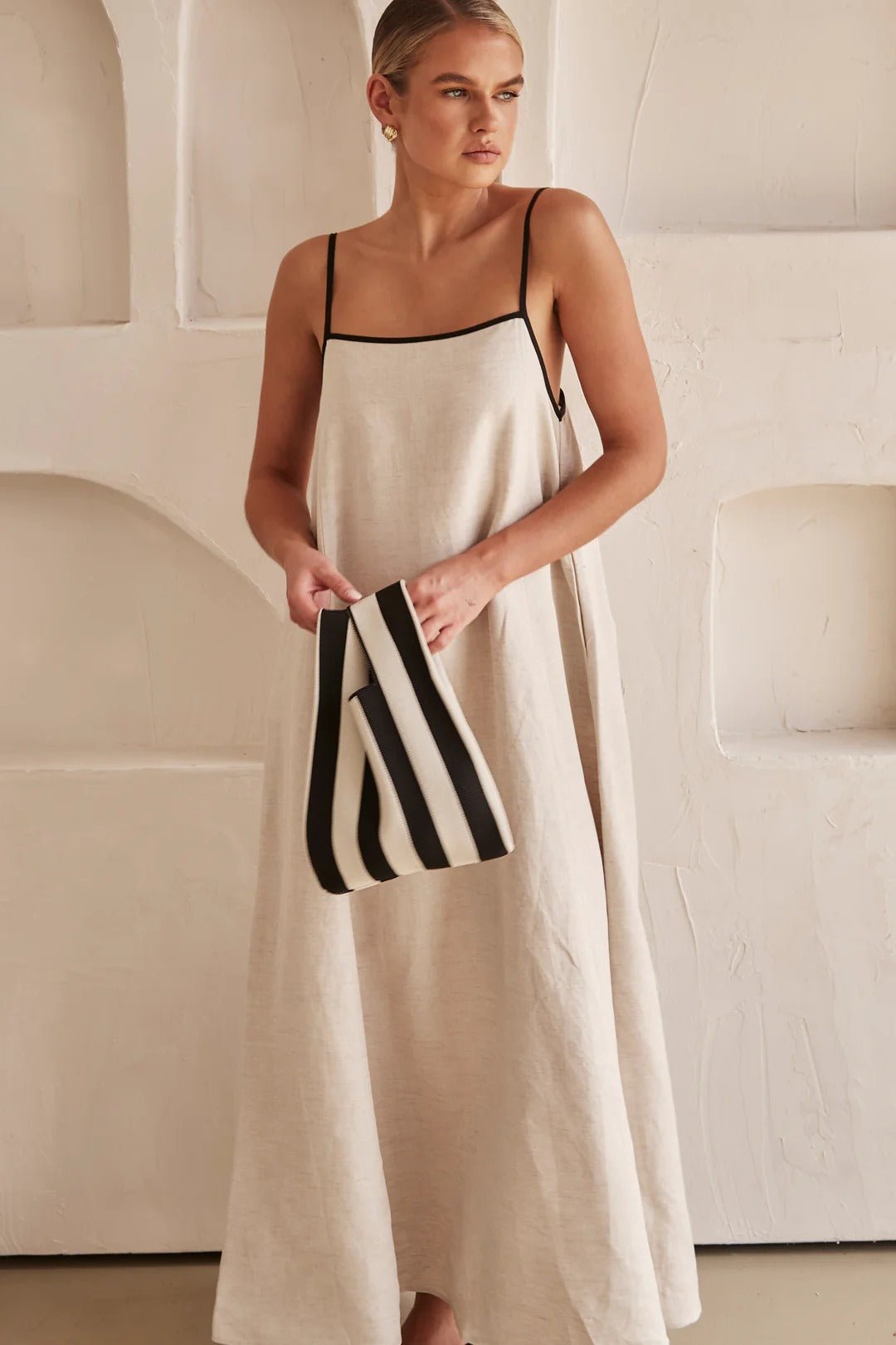 Women's Relaxed-Fit Linen Maxi Dress with Adjustable Straps