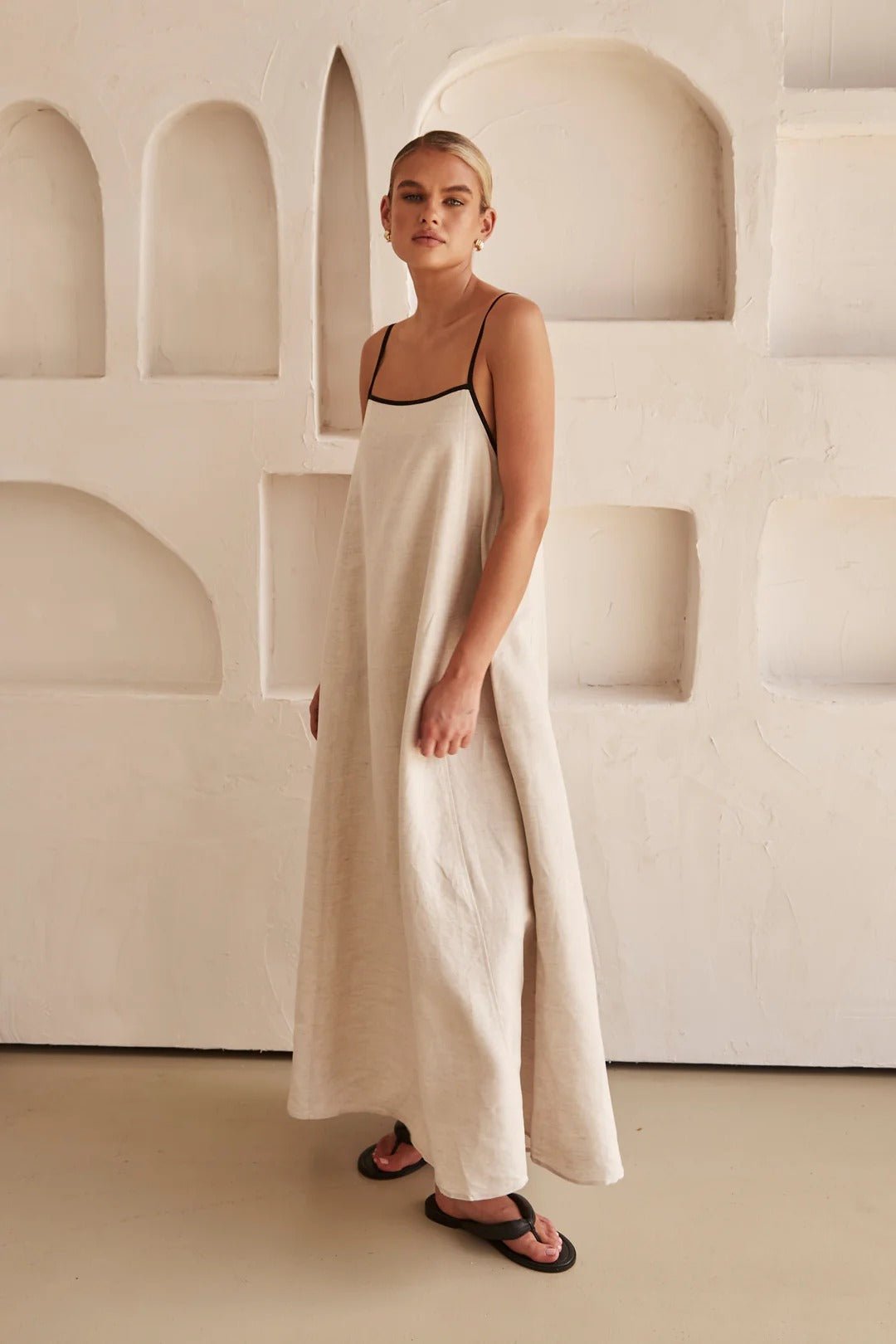 Women's Relaxed-Fit Linen Maxi Dress with Adjustable Straps