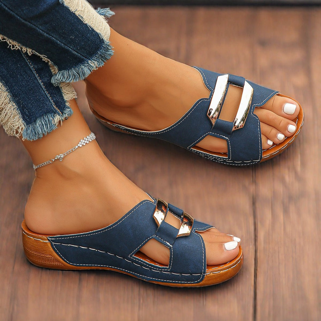 Women's Slide Sandals Buckle Detail Platform Comfort