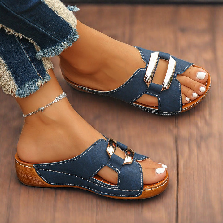 Women's Slide Sandals Buckle Detail Platform Comfort
