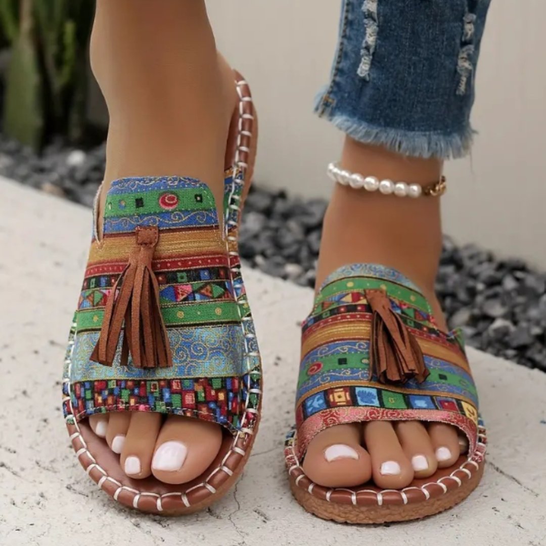 Women's Slip-On Sandals Open Toe Tassel Detail Flat - Green & Red