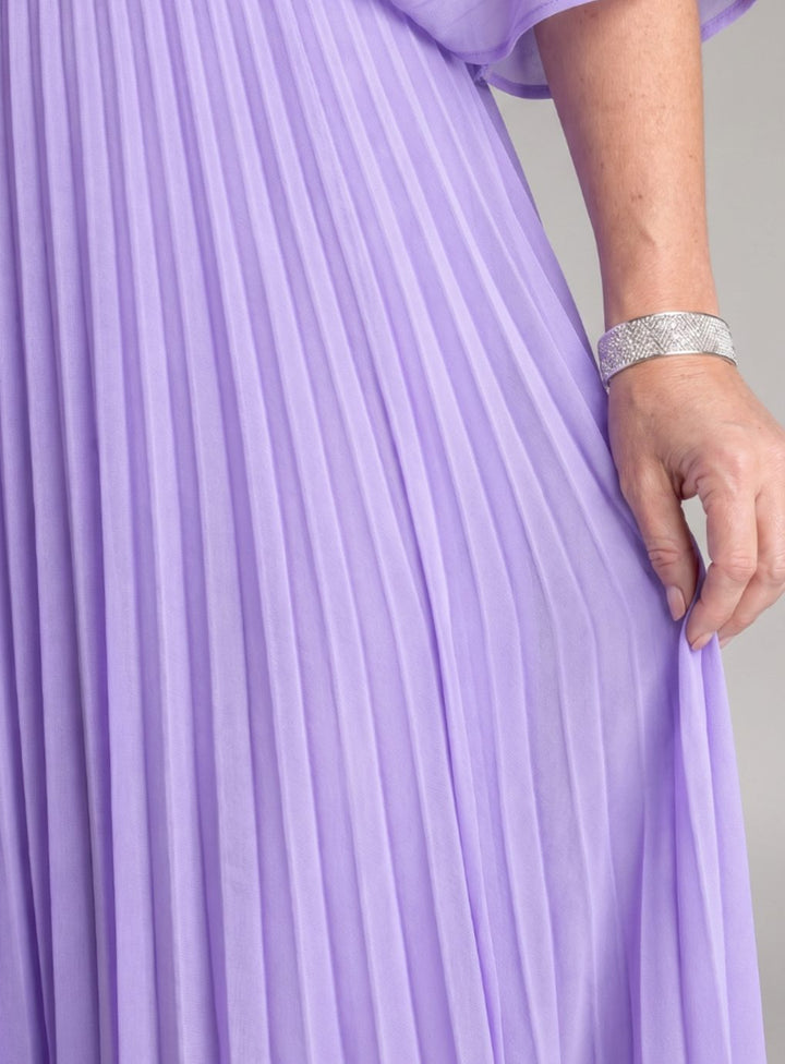 Women's V-Neck Pleated Cape-Sleeve Maxi Party Dress