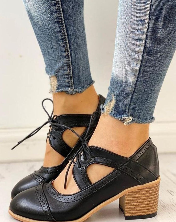 Women's Vintage Lace-Up Block-Heel T-Strap Shoes - Black